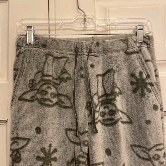 Star Wars Women’s Pajama Set, Size XS. Green: “Yoda.” NWT. - Picture 9 of 11